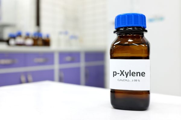 زایلن (Xylene)